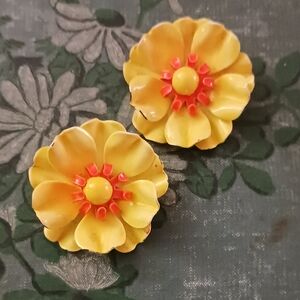 Vintage Flower Yellow & Orange    Enamel Earrings